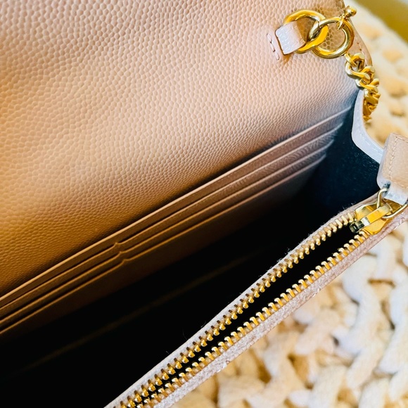 YSL leather mini crossbody -Monogramme PINK 🎀 - Picture 5 of 11